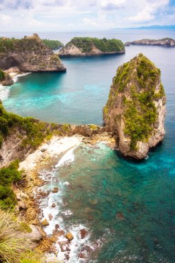 Okyanus ve küçük adalar Bali, Endonezya 'ya bakıyor