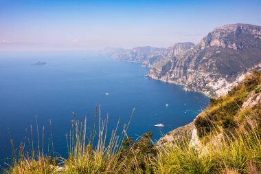 Amalfi sahili ve Positano şehri manzarası, İtalya