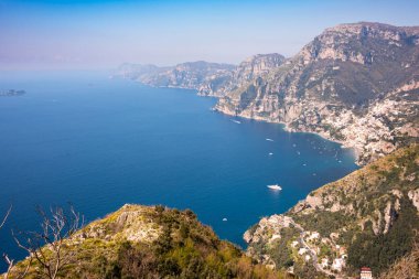 Amalfi sahili ve Positano şehri manzarası, İtalya