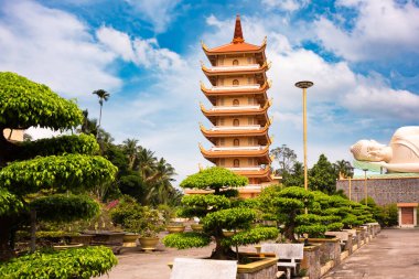 Vietnam 'daki geleneksel Budist tapınağı, Asya r binası.