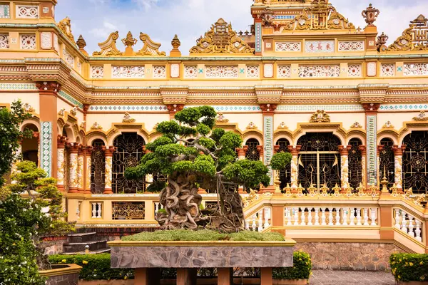 Vietnam 'daki geleneksel tapınak ve tapınak