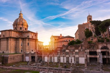 Roma şehri İtalya 'da gün batımında