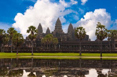 Angkor Wat, Kamboçya 'da eski bir tapınak kalıntısı.
