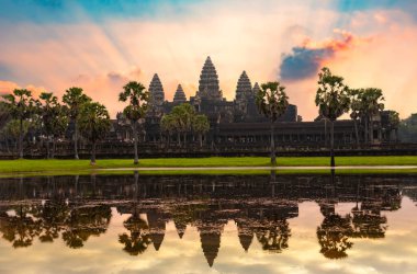 Angkor Wat, Kamboçya 'da eski bir tapınak kalıntısı.