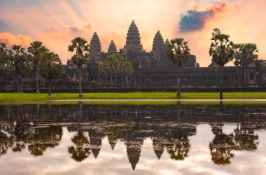 Angkor Wat, Kamboçya 'da eski bir tapınak kalıntısı.