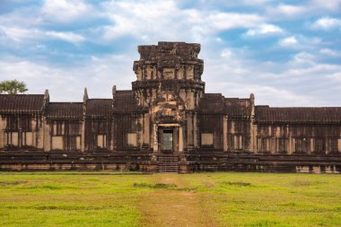 Angkor Wat, Kamboçya 'da eski bir tapınak kalıntısı.