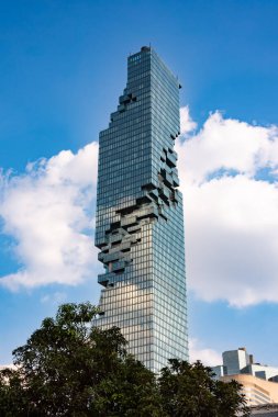 Tayland 'ın Bangkok şehrinde modern tırpan kulesi