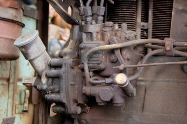 Eski Paslı Motor: Eski Makine Ayrıntısı