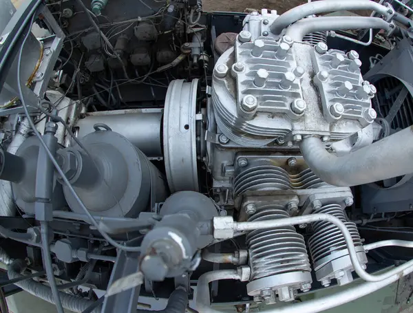 Endüstriyel Oksijen Sıkıştırıcı: Gaz Silindiri Doldurma Makinesi