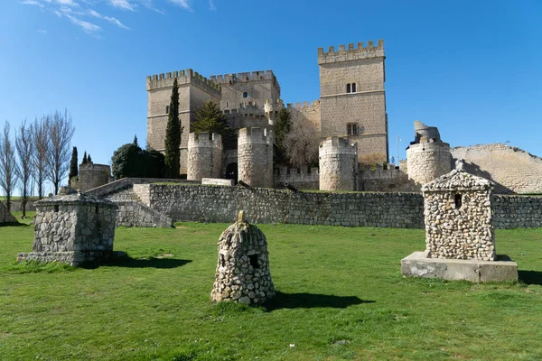 Mittelalterliche Burg Von Ampudia Einem Sonnigen Tag Palencia Kastilien Und — Stockfoto