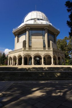 CORUNA, İspanya - Nisan 09, 2022: İspanya 'nın başkenti Galiçya' nın A Corua şehrinin merkezindeki Santa Margarita bahçelerindeki Bilim Müzesi