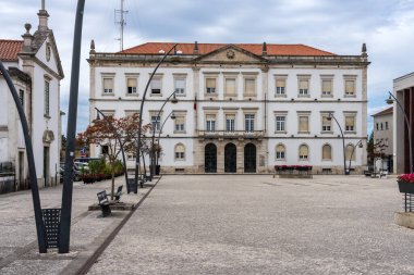 AVEIRO, PORTUGAL - EYLÜL 03, 2023: Güzel şehir Portekiz 'in eski bir kasabasında Aveiro Sivil Hükümeti.