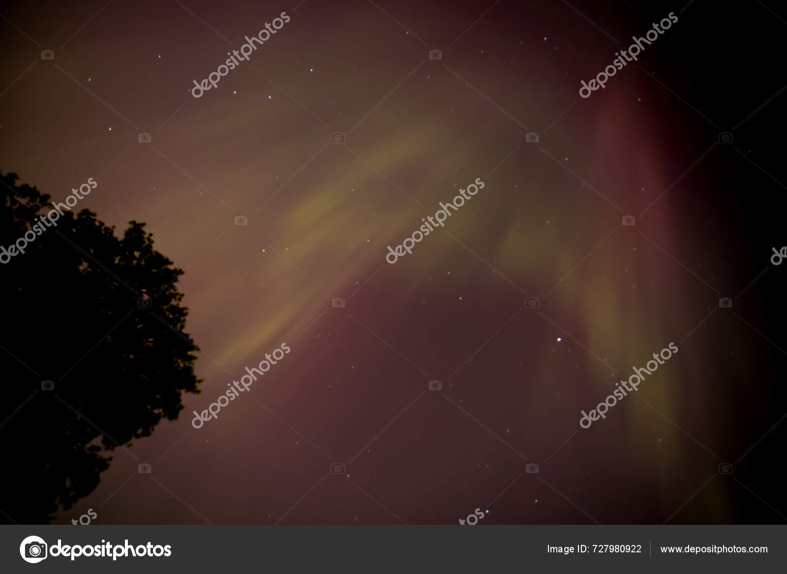 Geomagnetic Storm Causes Aurora Borealis Happen Night Sky Iowa Vibrant