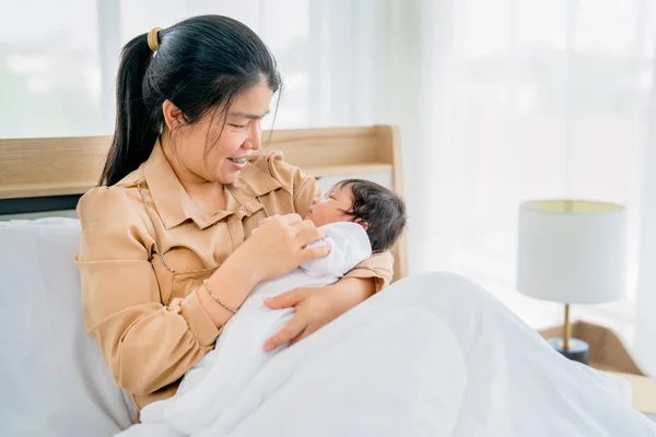 Close Asian Mother Hold Newborn Baby Sleep Her Chest Sit — Stock Photo, Image