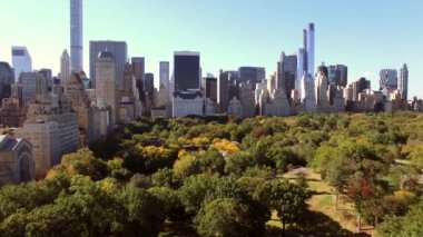 New York Metropolis 'in sinematik hava manzarası. Yüksek kalite 4k görüntü