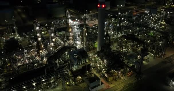 Кинематографический Беспилотный Снимок Промышленной Станции Завода Переработке Нефти Газа — стоковое видео