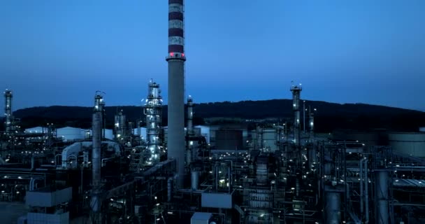 Drone Cinematografico Della Stazione Distillazione Raffineria Industriale Petrolio Gas — Video Stock