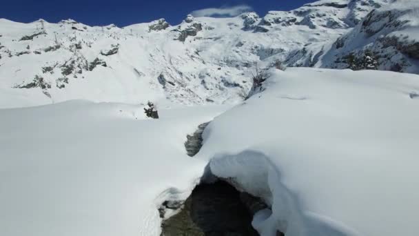 Кінематографічний Дрон Вид Снігову Гору Пік Природи Сільської Місцевості Високоякісні — стокове відео