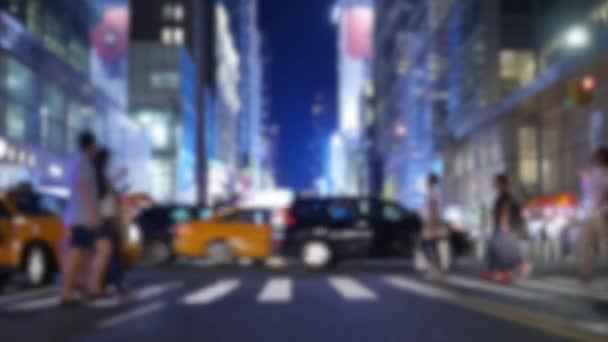 Люди Идущие Переполненной Городской Дороге Путешествующие Метрополису Высококачественные Кадры — стоковое видео
