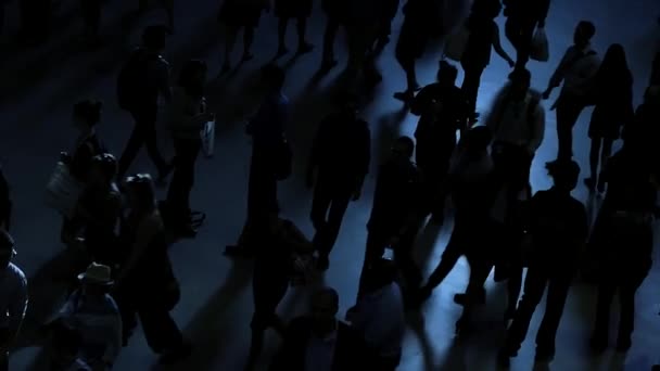 Pessoas Andando Crowded Urban Road Viajando Metropolis Imagens Alta Qualidade — Vídeo de Stock
