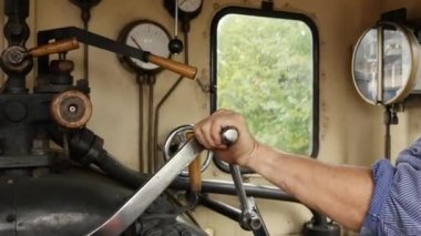 Endüstriyel Buhar Lokomotifi Tren Rayları Geçidi. Yüksek kalite 4k görüntü