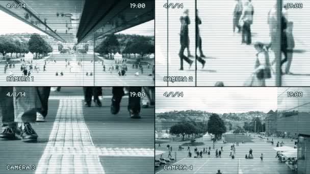 央视监控摄像机分屏背景显示人们走在普利奇市大街上 高质量的4K镜头 — 图库视频影像