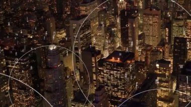 Veri Bulutu Ağı Şehir Binaları hakkında bilgi topluyor. Yüksek kalite 4k görüntü