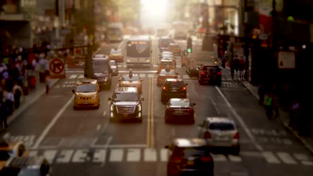 City Traffic Jam Godzinach Szczytu Samochody Jazdy Zatłoczonych Ulicach Miejskich — Wideo stockowe