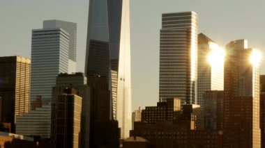 Yüksek Rise Şirketler Ofisi İş Bölgesi Bloklarının Skyline Manzarası. Yüksek kalite 4k görüntü