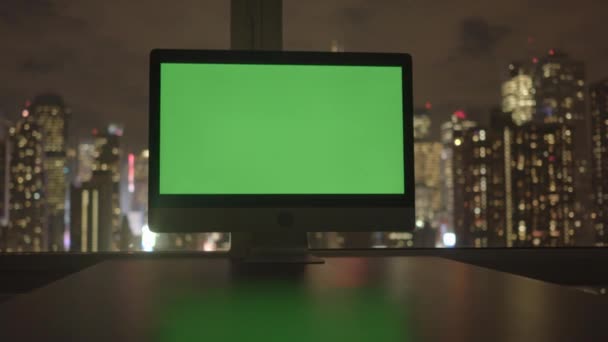 Pemandangan Meja Tempat Kerja Komputer Area Kerja Kantor Kota Modern — Stok Video