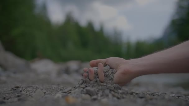 Person Touching Feeling Stones Rocks Outdoors Riverbed Vysoce Kvalitní Záběry — Stock video