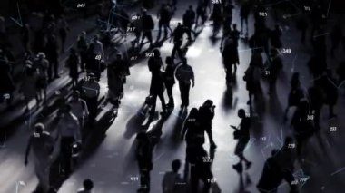 AI Yazılım Kamu Caddesinde Yürüyen İnsanların Verilerini Topluyor. Yüksek kalite 4k görüntü