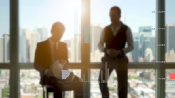 Обговорення Зустрічей Партнерів Чоловічому Бізнесу Співпрацюють Аналізують Високоякісні Кадри — стокове відео