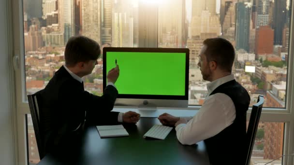 在城市里 同事们在一起聊天 高质量的4K镜头 — 图库视频影像