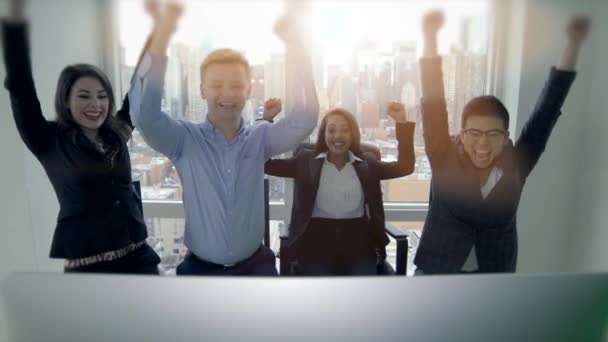 Compañeros Trabajo Celebrando Éxito Trabajo Equipo Imágenes Alta Calidad — Vídeos de Stock