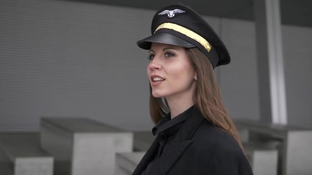 Retrato Mulher Confiante Uniforme Trabalhando Negócios Aviação Carreira Trabalho Imagens — Vídeo de Stock