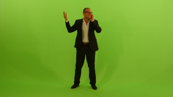 Homme Costume Affaires Isolé Sur Chroma Key Fond Écran Vert — Video