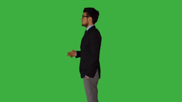 Businessman Talking Isolated Green Screen Background High Quality Footage — Stock Video