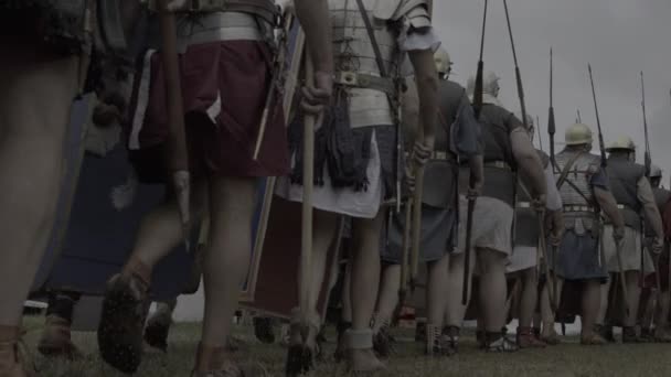 复古军队执行防御任务的戏剧性战争场景 — 图库视频影像