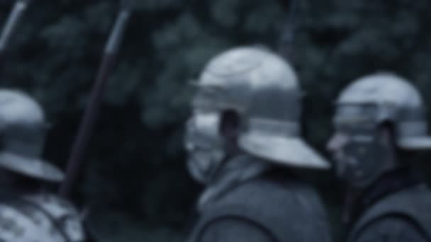 Truppen Historischer Krieger Mit Schild Und Speer Bewaffnet — Stockvideo