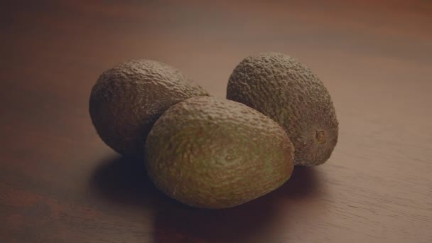 Modne Avocadoer Superfood Med Sund Ernæring Ingrediens Til Vegansk Kost – Stock-video