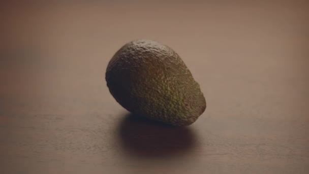 Vejetaryen Diyeti Için Sağlıklı Besin Içeren Olgun Avokado Superfood Yüksek — Stok video