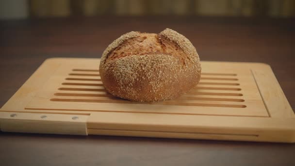 Färskt Bakat Fullkornsbröd Från Vete Produkter Gourmet Hantverk — Stockvideo
