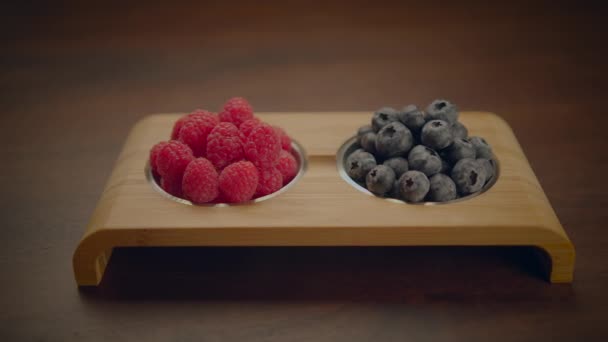 Gezond Bessen Fruit Met Vitaminen Antioxidanten Food Snack Achtergrond — Stockvideo