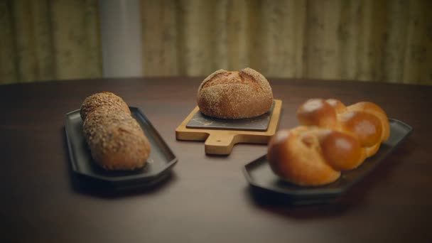 Pieczone Pieczywo Chleb Żywnościowy Pożywienie Produkty Wyświetlane — Wideo stockowe