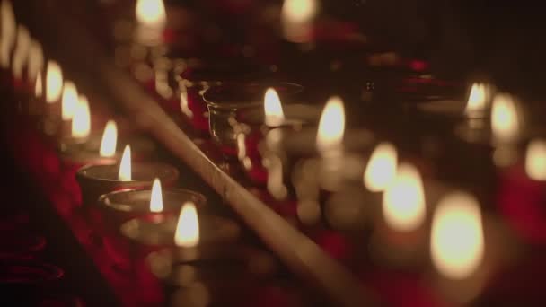 点着的烛焰闪耀的背景 — 图库视频影像