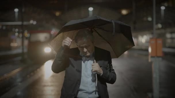 Smutný Starší Podnikatel Depresi Který Prodělal Duševní Krizi Ztrátě Zaměstnání — Stock video