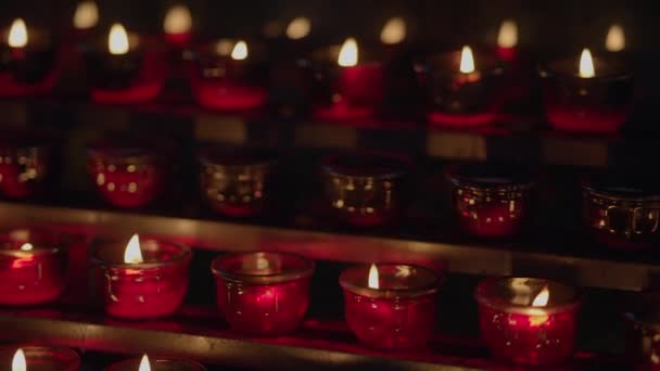 Viasz Gyertyák Éjszakai Fények Bokeh Szent Vallási Szertartás — Stock videók