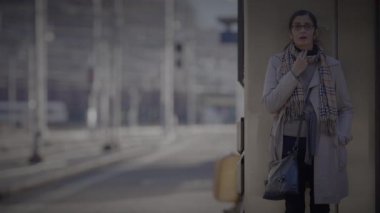 Birbirini Arayan İki Kişi Geç Kalmak İçin Kayıp