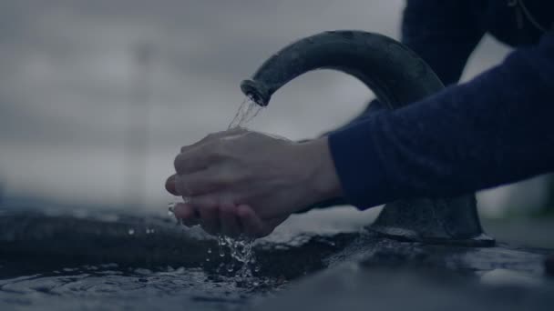 Close Person Cleaning Hand Natural Fresh Splashing Running Tap Water — Stok Video